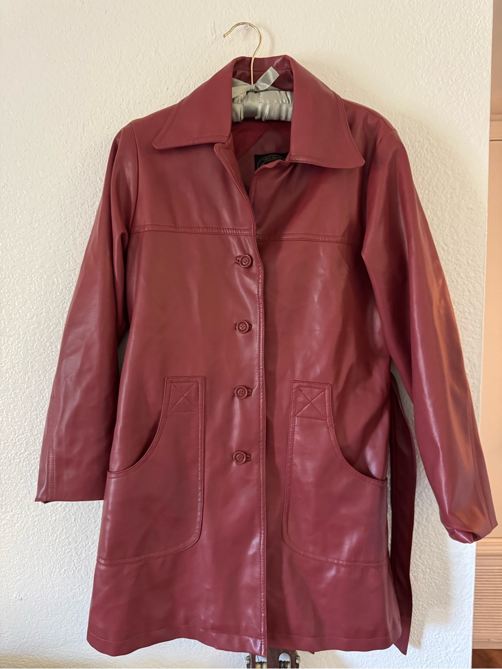 Vintage Women's Burgundy Leather Button-Front Coat